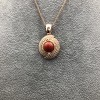 Ciondolo in Corallo con Montatura Argento Ramato