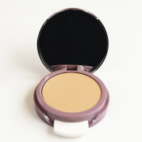 FONDOTINTA COMPATTO - 01 Beige Chiaro