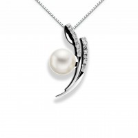 Pendente in oro 750% con diamanti e perla