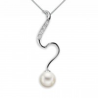 Pendente in oro 750% con diamanti e perla