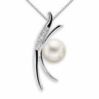 Pendente in oro 750% con diamanti e perla