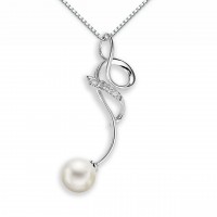 Pendente in oro 750% con diamanti e perla