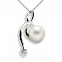Pendente in oro 750% con diamanti e perla