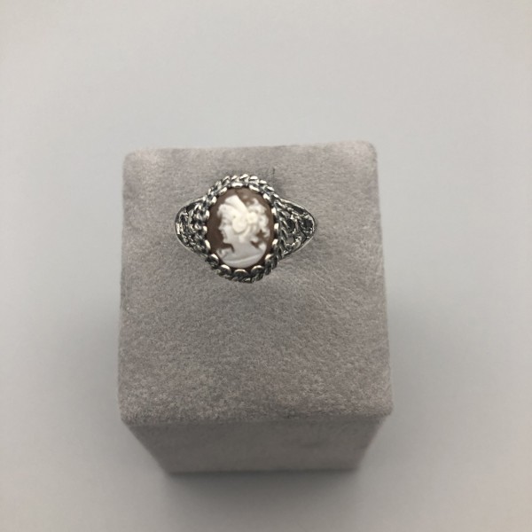 Anello con Cammeo