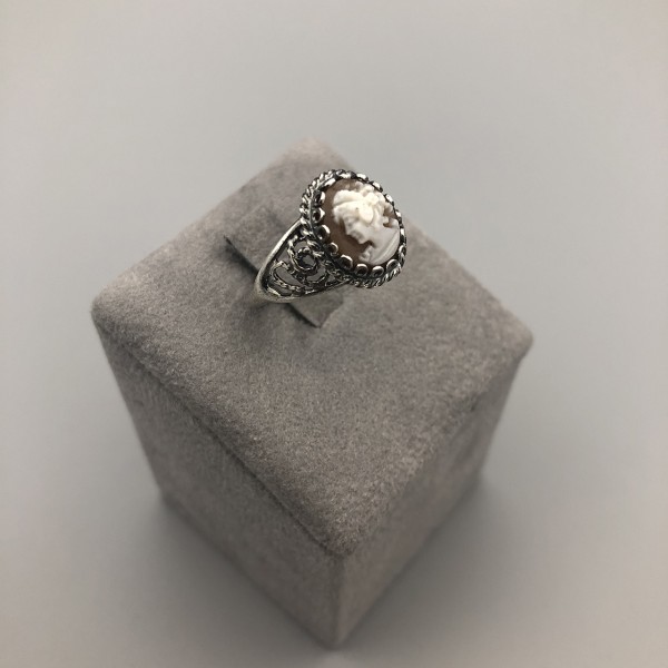 Anello con Cammeo