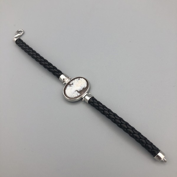 BRACCIALE CON CAMMEI