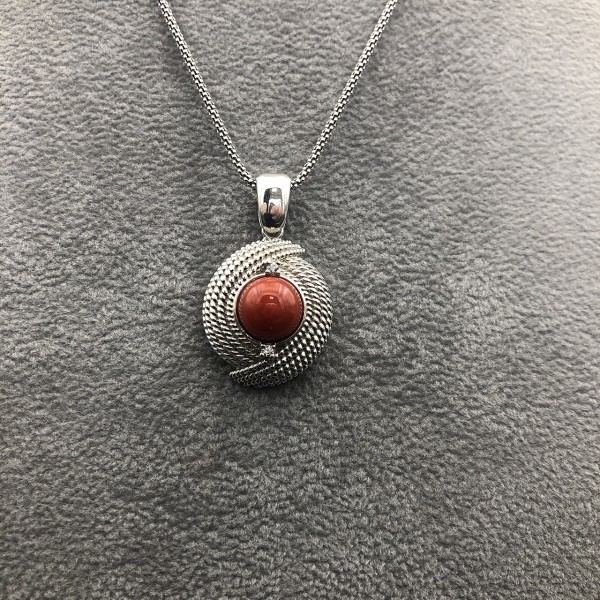 Ciondolo in Corallo con Montatura in Argento 