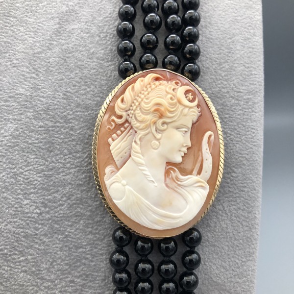 COLLANA CON CAMMEO E ONICE