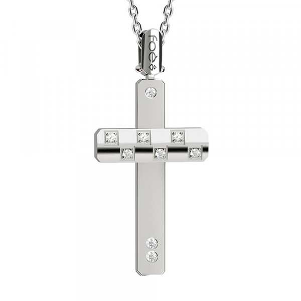 Croce in oro 750% con diamanti bianchi