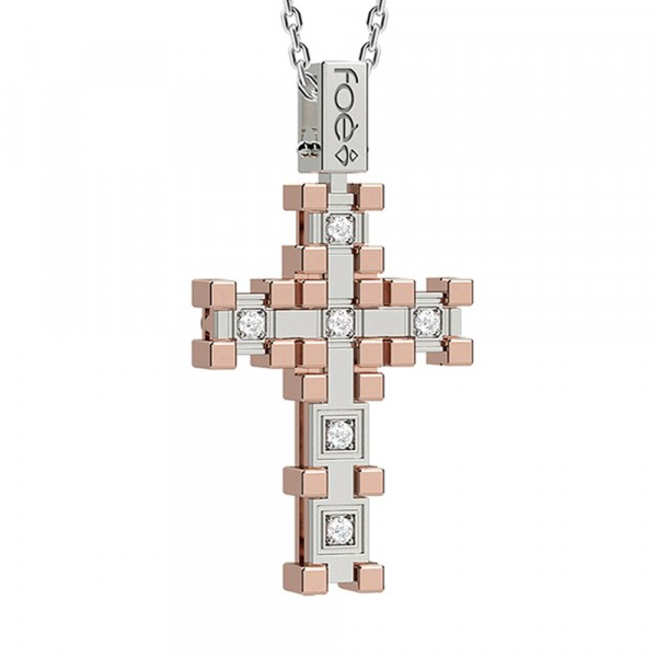 Croce in oro 750% con diamanti bianchi