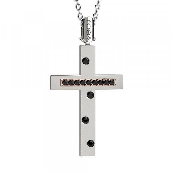 Croce in oro 750% con diamanti neri