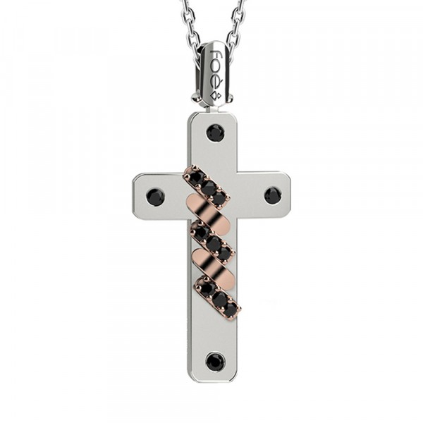 Croce in oro 750% con diamanti neri