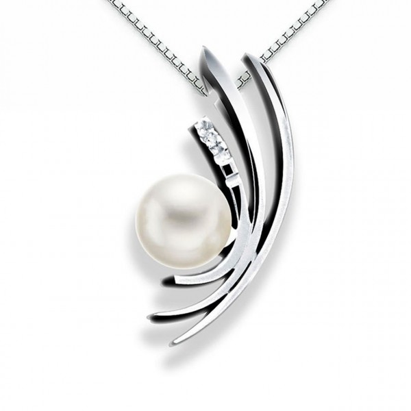 Pendente in oro 750% con diamanti e perla